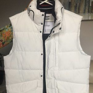 CALVIN KLEIN PUFFY VEST